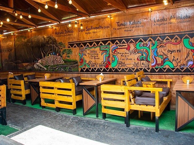 Top 5 Mainland Restaurants (on a budget) | Naija Liquor Ofada Boy, Surulere